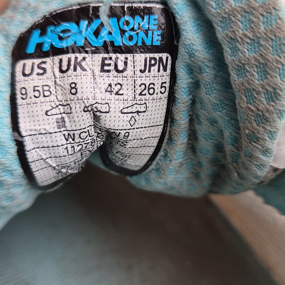 Hoka Clifton 9 White and Light Blue Athletic Running Shoes - Picture 9 of 9